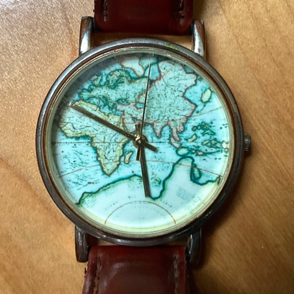 Genuine Leather World Map Watch - Picture 1 of 3